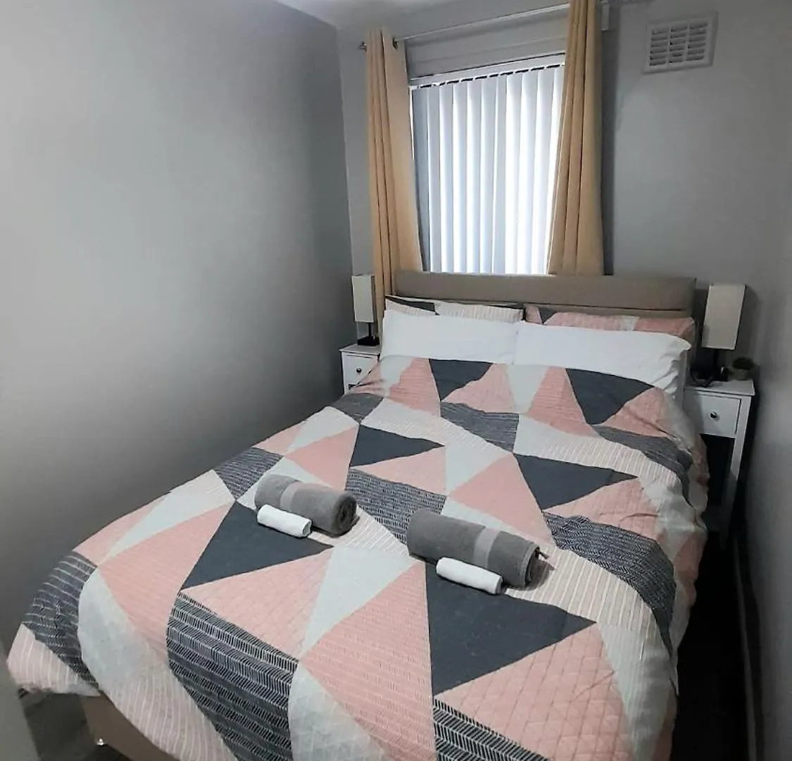 293 Holiday Home- Free On Site Parking Belfast United Kingdom
